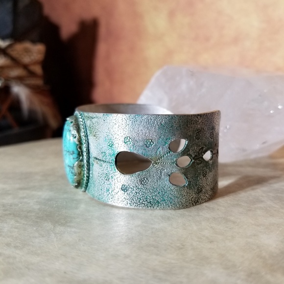 Sterling Silver Turquoise cuff bracelet - Picture 5 of 5